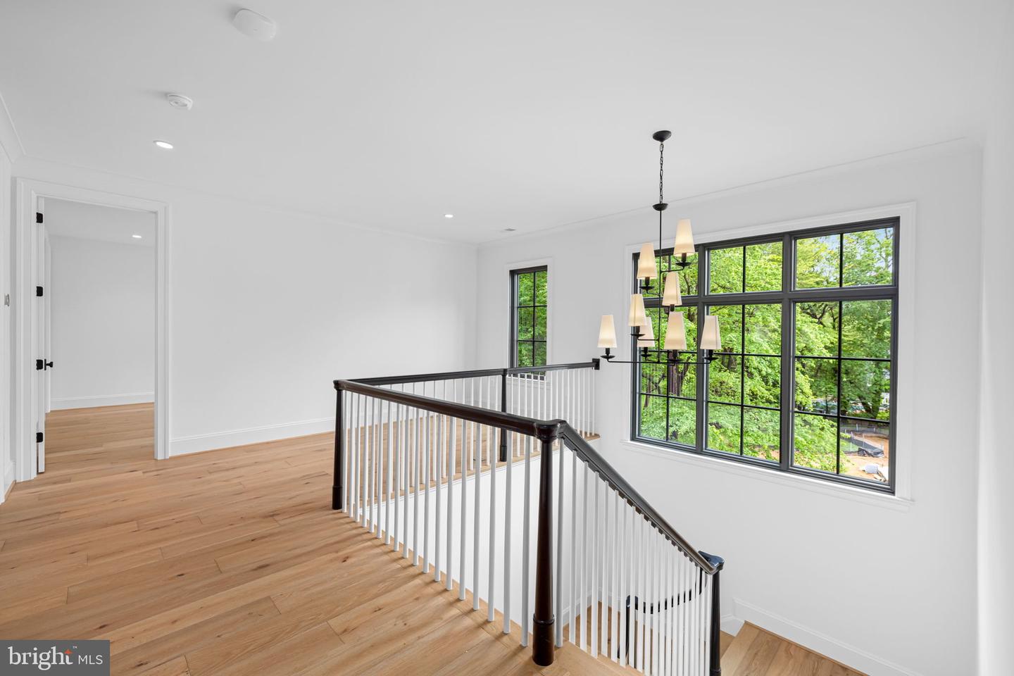 2107 ELLIOTT AVE, MCLEAN, Virginia 22101, 5 Bedrooms Bedrooms, ,5 BathroomsBathrooms,Residential,For sale,2107 ELLIOTT AVE,VAFX2240682 MLS # VAFX2240682