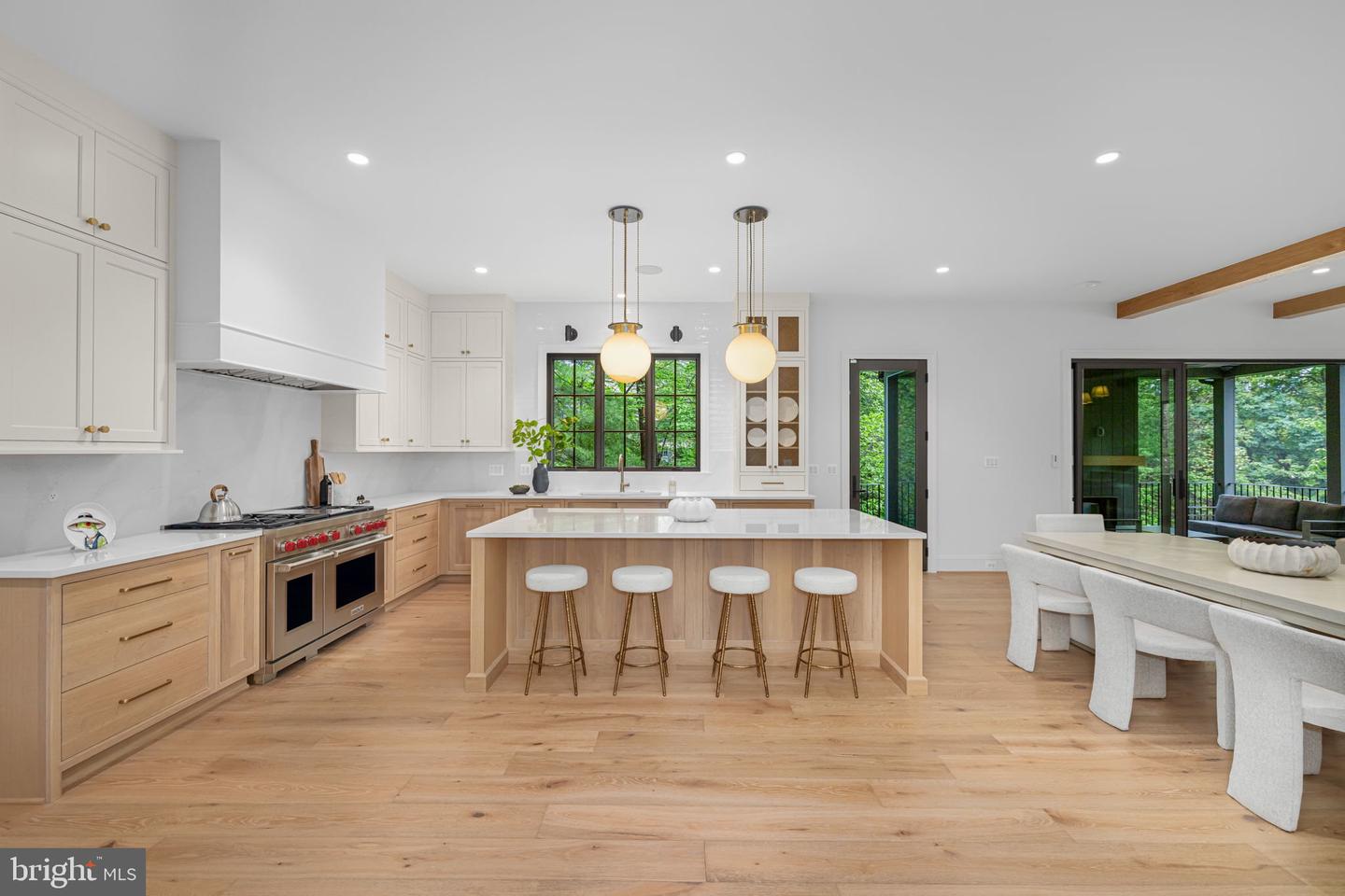2107 ELLIOTT AVE, MCLEAN, Virginia 22101, 5 Bedrooms Bedrooms, ,5 BathroomsBathrooms,Residential,For sale,2107 ELLIOTT AVE,VAFX2240682 MLS # VAFX2240682