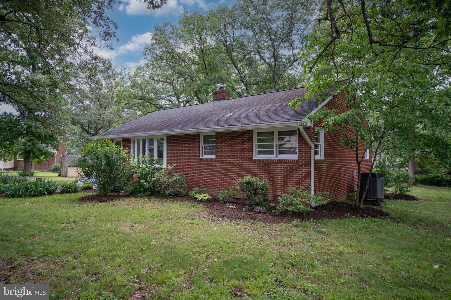 3 WESTWOOD DR, FREDERICKSBURG, Virginia 22405, 2 Bedrooms Bedrooms, ,1 BathroomBathrooms,Residential,For sale,3 WESTWOOD DR,VAST2038794 MLS # VAST2038794