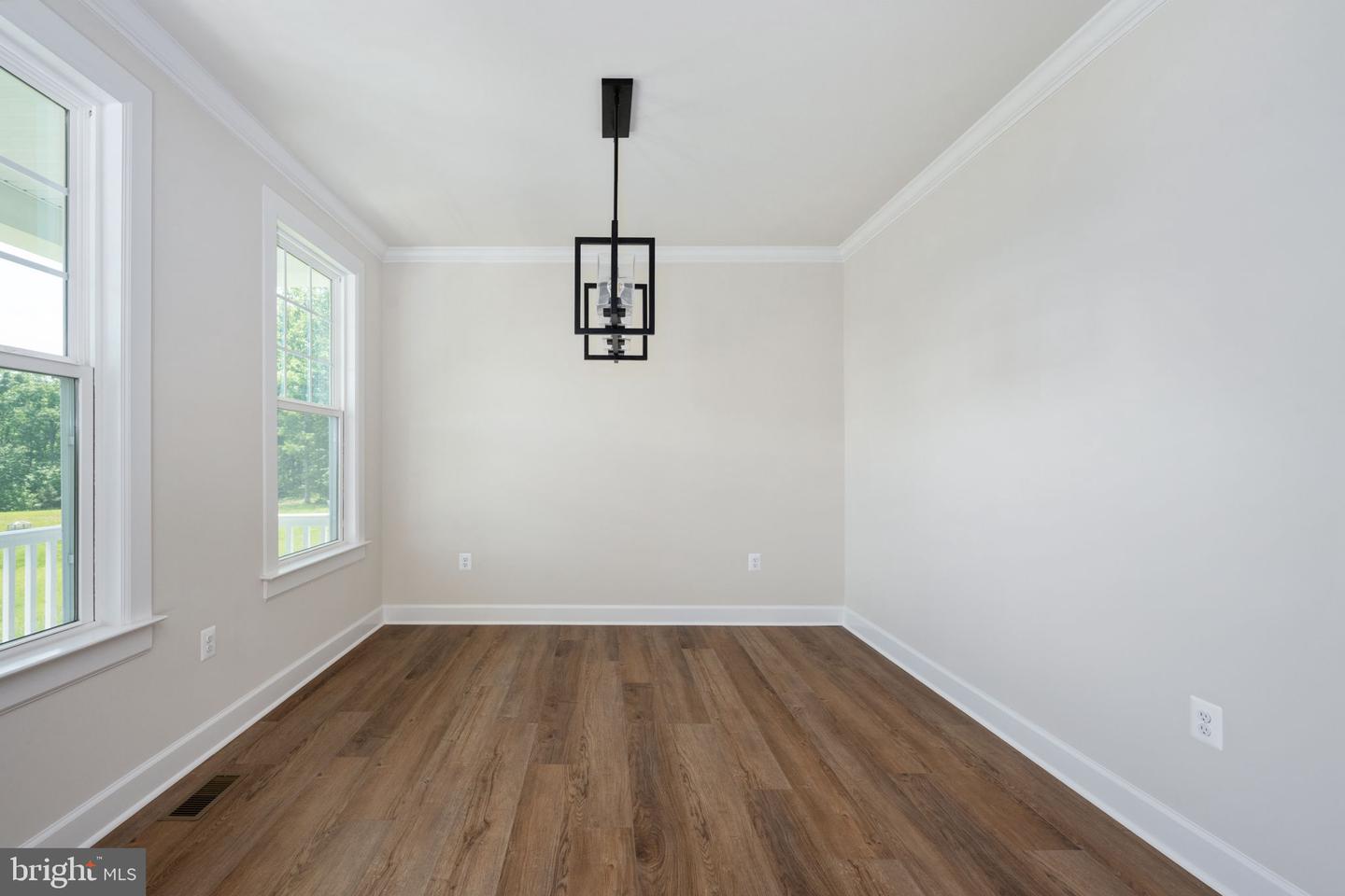 11207 REDLANDS TRL, SPOTSYLVANIA, Virginia 22551, 5 Bedrooms Bedrooms, ,4 BathroomsBathrooms,Residential,For sale,11207 REDLANDS TRL,VASP2033112 MLS # VASP2033112