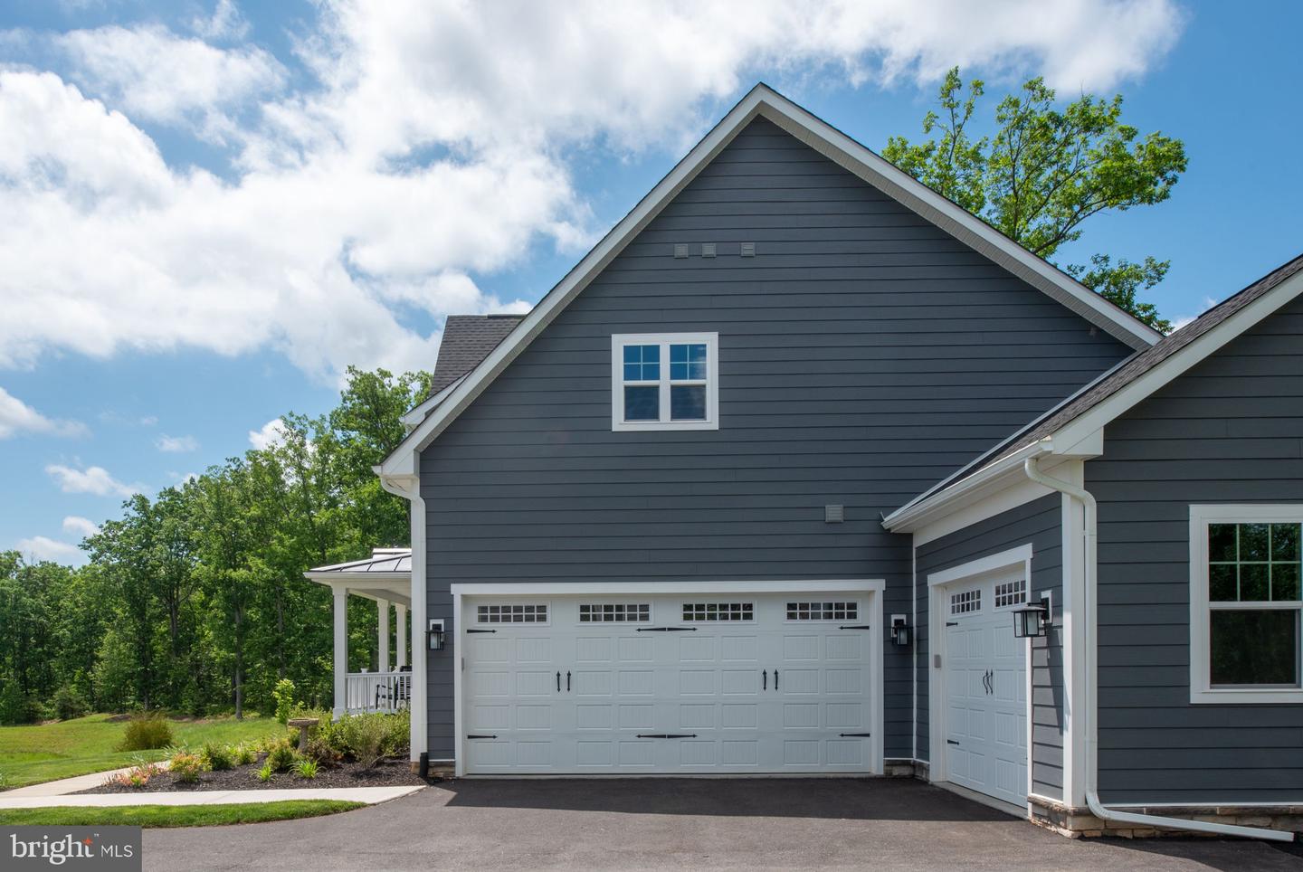 11207 REDLANDS TRL, SPOTSYLVANIA, Virginia 22551, 5 Bedrooms Bedrooms, ,4 BathroomsBathrooms,Residential,For sale,11207 REDLANDS TRL,VASP2033112 MLS # VASP2033112