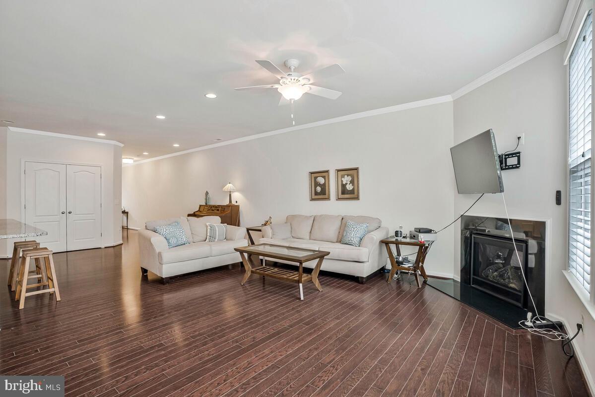 42523 BENFOLD SQ, BRAMBLETON, Virginia 20148, 3 Bedrooms Bedrooms, ,1 BathroomBathrooms,Residential,For sale,42523 BENFOLD SQ,VALO2096366 MLS # VALO2096366