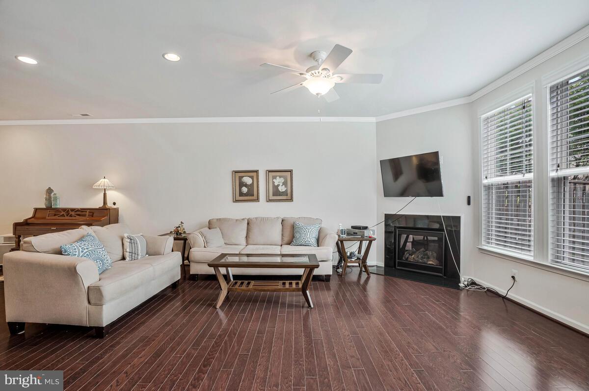 42523 BENFOLD SQ, BRAMBLETON, Virginia 20148, 3 Bedrooms Bedrooms, ,1 BathroomBathrooms,Residential,For sale,42523 BENFOLD SQ,VALO2096366 MLS # VALO2096366