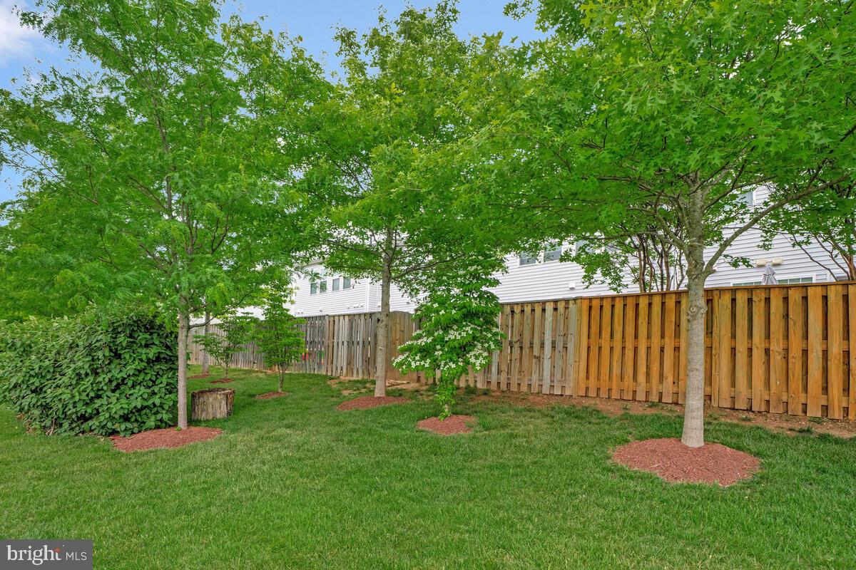 42523 BENFOLD SQ, BRAMBLETON, Virginia 20148, 3 Bedrooms Bedrooms, ,1 BathroomBathrooms,Residential,For sale,42523 BENFOLD SQ,VALO2096366 MLS # VALO2096366