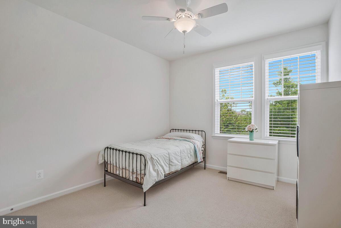 42523 BENFOLD SQ, BRAMBLETON, Virginia 20148, 3 Bedrooms Bedrooms, ,1 BathroomBathrooms,Residential,For sale,42523 BENFOLD SQ,VALO2096366 MLS # VALO2096366