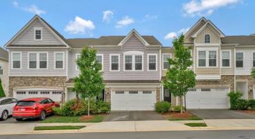 42523 BENFOLD SQ, BRAMBLETON, Virginia 20148, 3 Bedrooms Bedrooms, ,1 BathroomBathrooms,Residential,For sale,42523 BENFOLD SQ,VALO2096366 MLS # VALO2096366