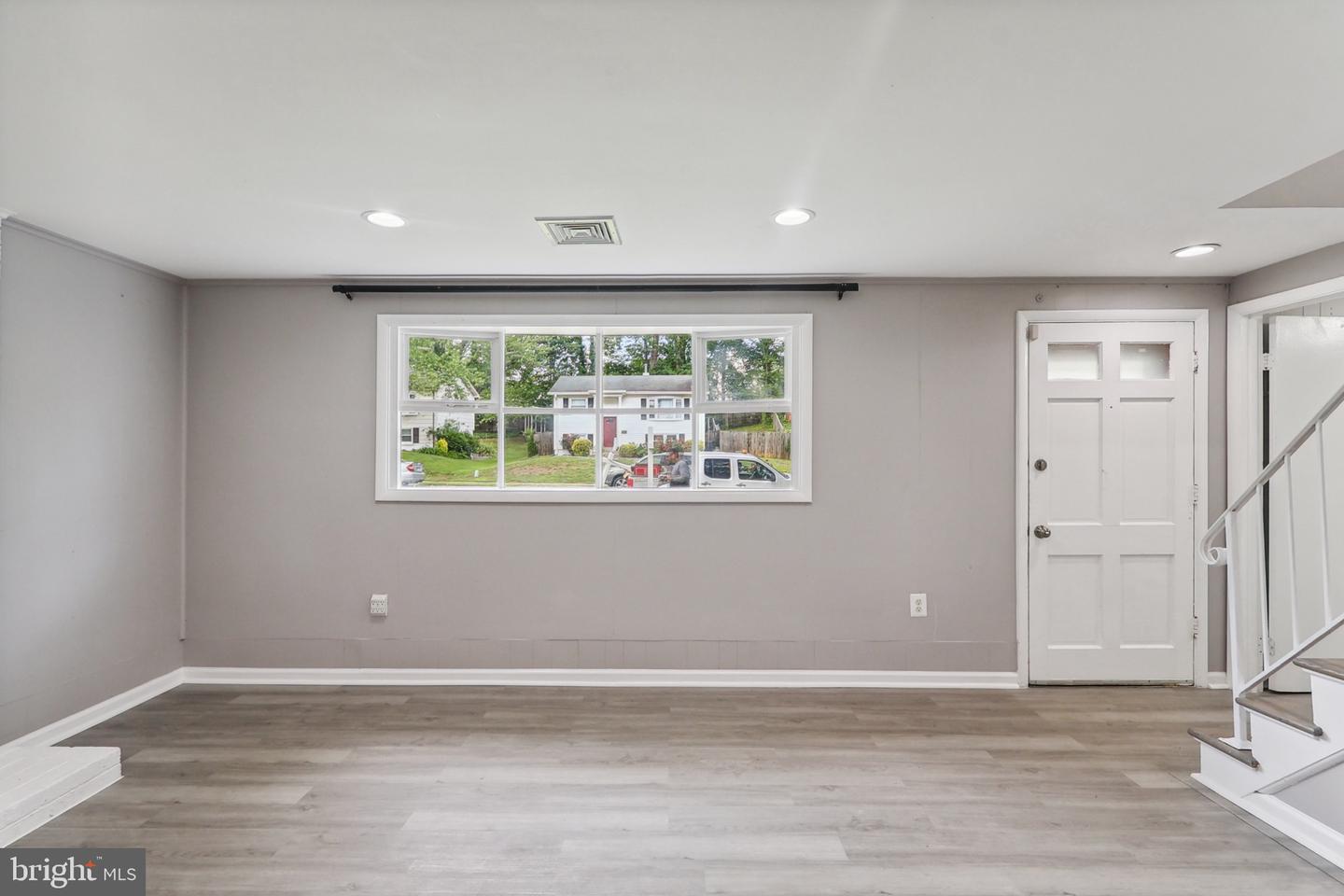 14332 FERNDALE RD, WOODBRIDGE, Virginia 22193, 4 Bedrooms Bedrooms, ,2 BathroomsBathrooms,Residential,For sale,14332 FERNDALE RD,VAPW2094626 MLS # VAPW2094626