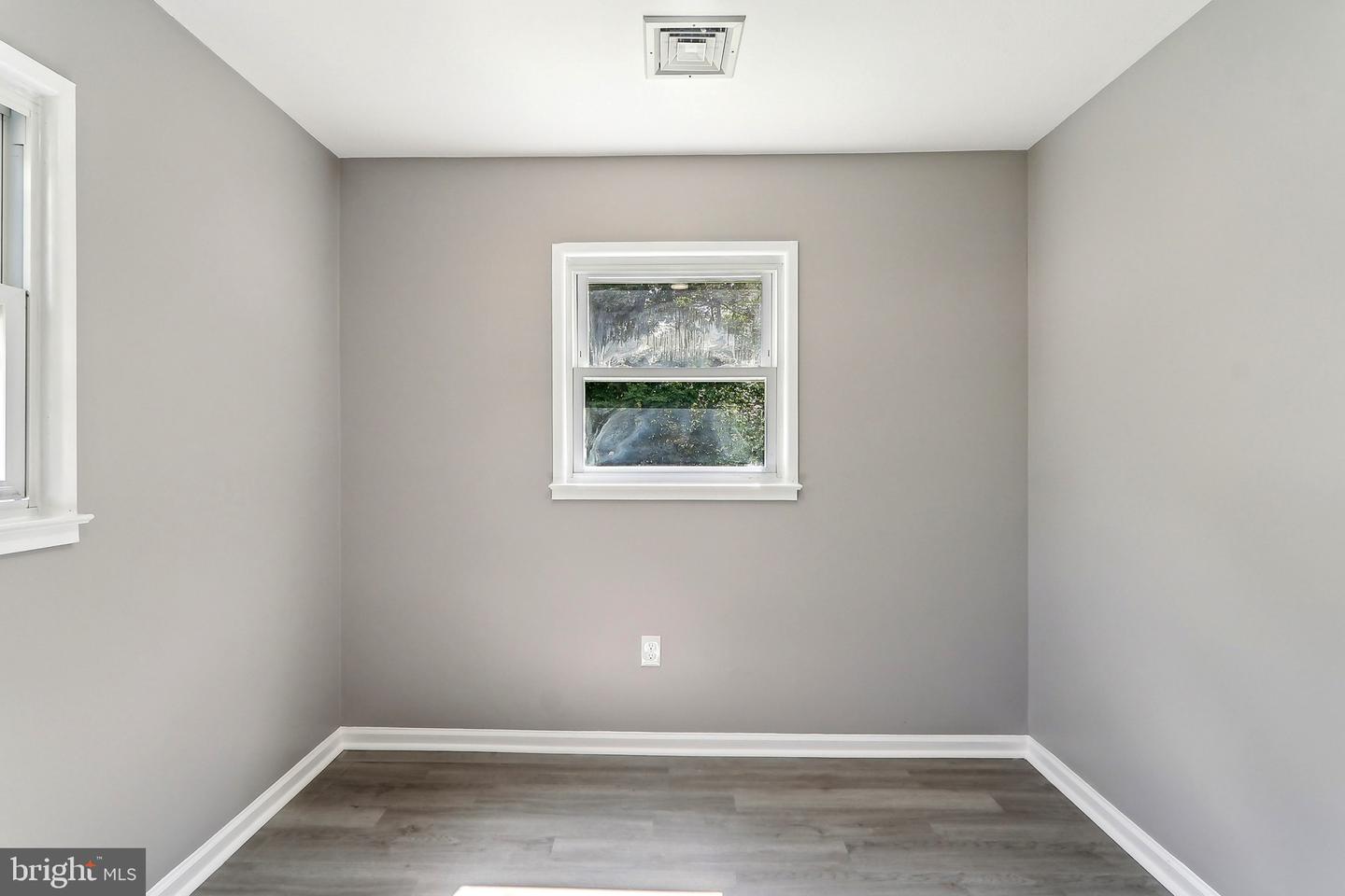 14332 FERNDALE RD, WOODBRIDGE, Virginia 22193, 4 Bedrooms Bedrooms, ,2 BathroomsBathrooms,Residential,For sale,14332 FERNDALE RD,VAPW2094626 MLS # VAPW2094626
