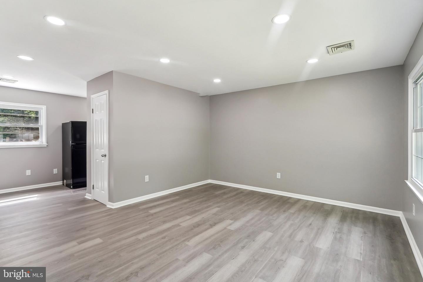 14332 FERNDALE RD, WOODBRIDGE, Virginia 22193, 4 Bedrooms Bedrooms, ,2 BathroomsBathrooms,Residential,For sale,14332 FERNDALE RD,VAPW2094626 MLS # VAPW2094626