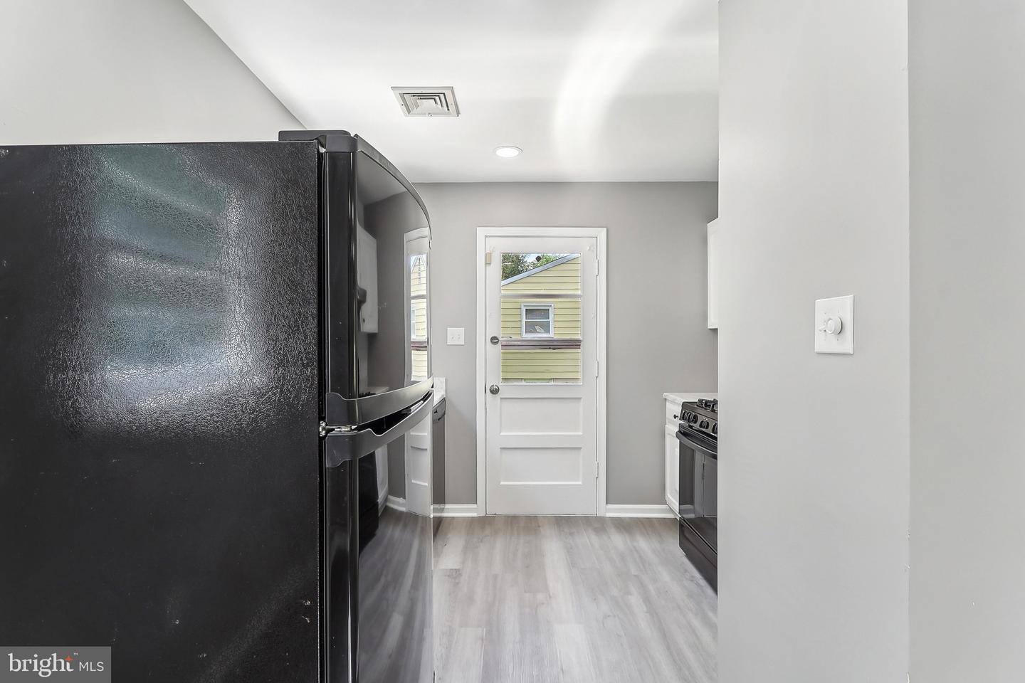 14332 FERNDALE RD, WOODBRIDGE, Virginia 22193, 4 Bedrooms Bedrooms, ,2 BathroomsBathrooms,Residential,For sale,14332 FERNDALE RD,VAPW2094626 MLS # VAPW2094626
