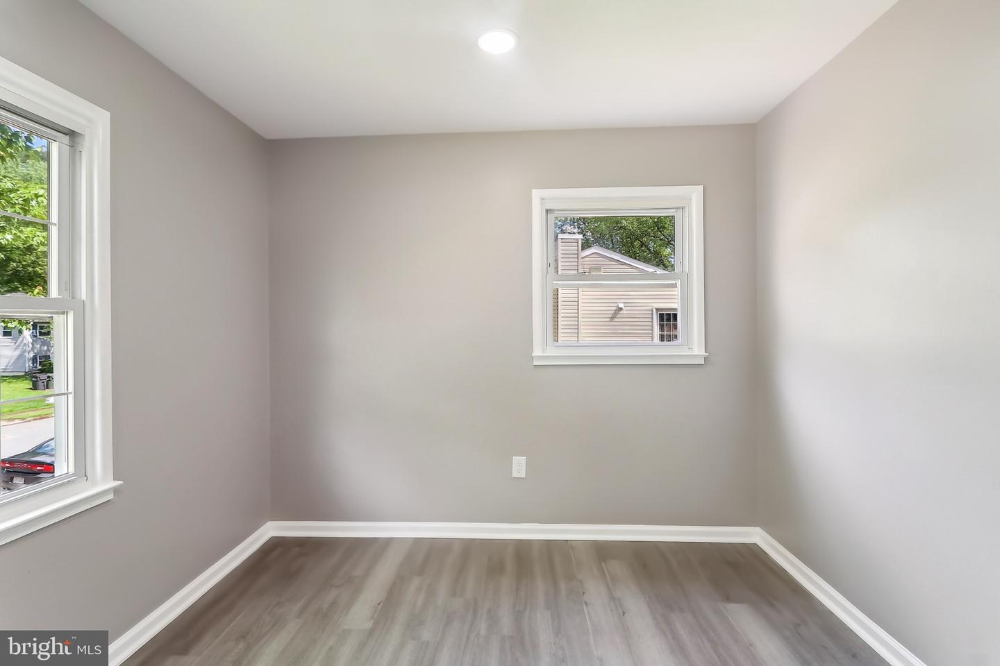 14332 FERNDALE RD, WOODBRIDGE, Virginia 22193, 4 Bedrooms Bedrooms, ,2 BathroomsBathrooms,Residential,For sale,14332 FERNDALE RD,VAPW2094626 MLS # VAPW2094626