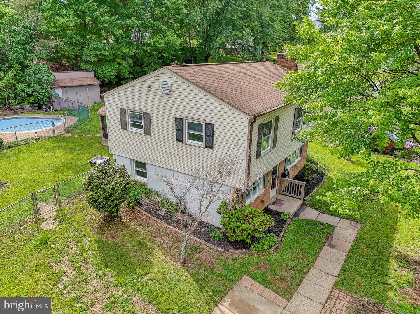 14332 FERNDALE RD, WOODBRIDGE, Virginia 22193, 4 Bedrooms Bedrooms, ,2 BathroomsBathrooms,Residential,For sale,14332 FERNDALE RD,VAPW2094626 MLS # VAPW2094626