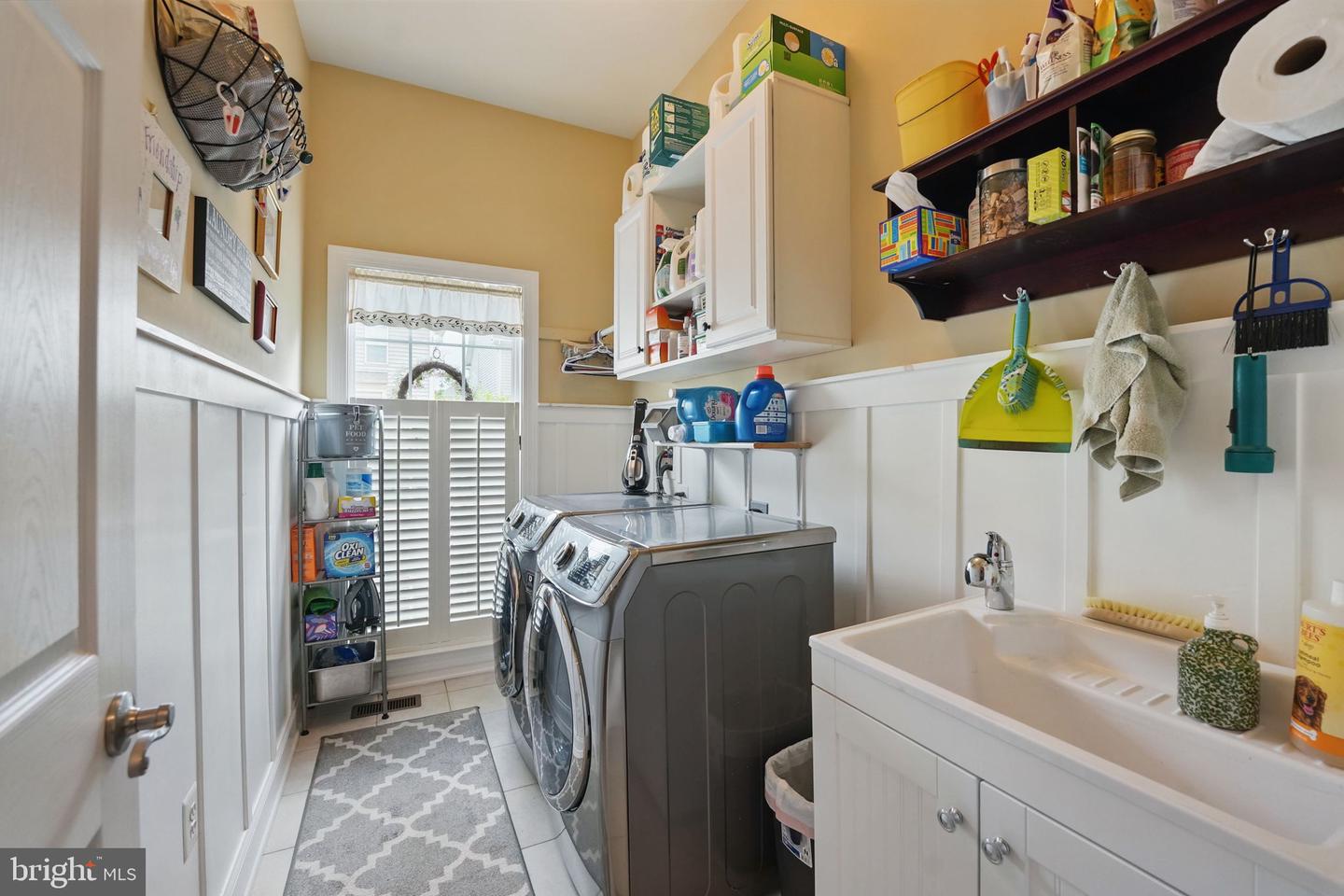 5923 EMBRY SPRING LN, ALEXANDRIA, Virginia 22315, 4 Bedrooms Bedrooms, ,3 BathroomsBathrooms,Residential,For sale,5923 EMBRY SPRING LN,VAFX2240836 MLS # VAFX2240836