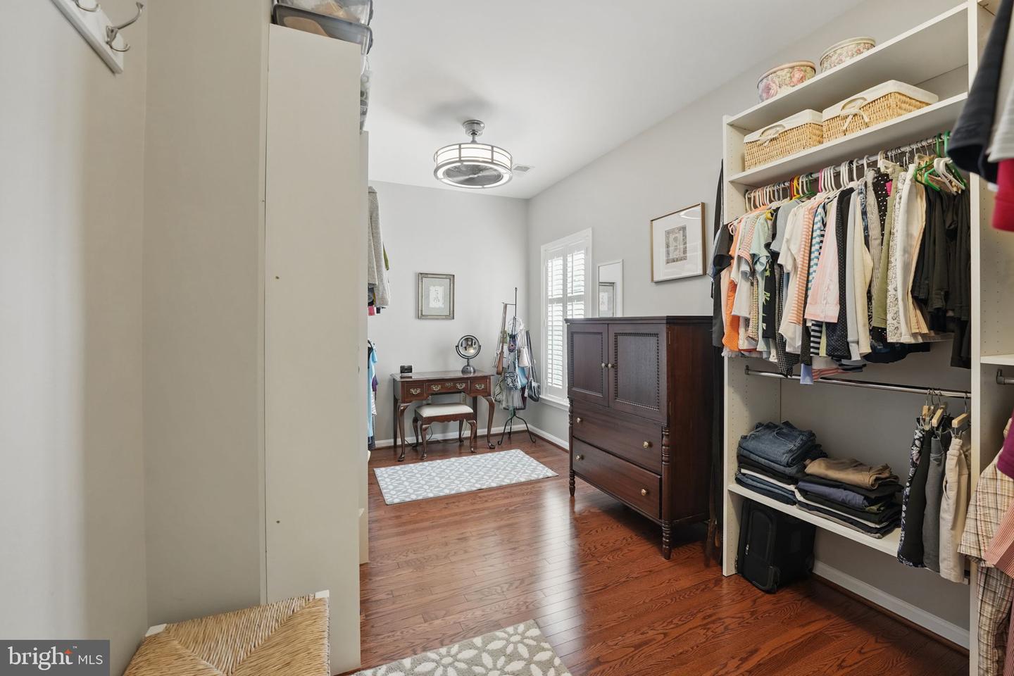 5923 EMBRY SPRING LN, ALEXANDRIA, Virginia 22315, 4 Bedrooms Bedrooms, ,3 BathroomsBathrooms,Residential,For sale,5923 EMBRY SPRING LN,VAFX2240836 MLS # VAFX2240836