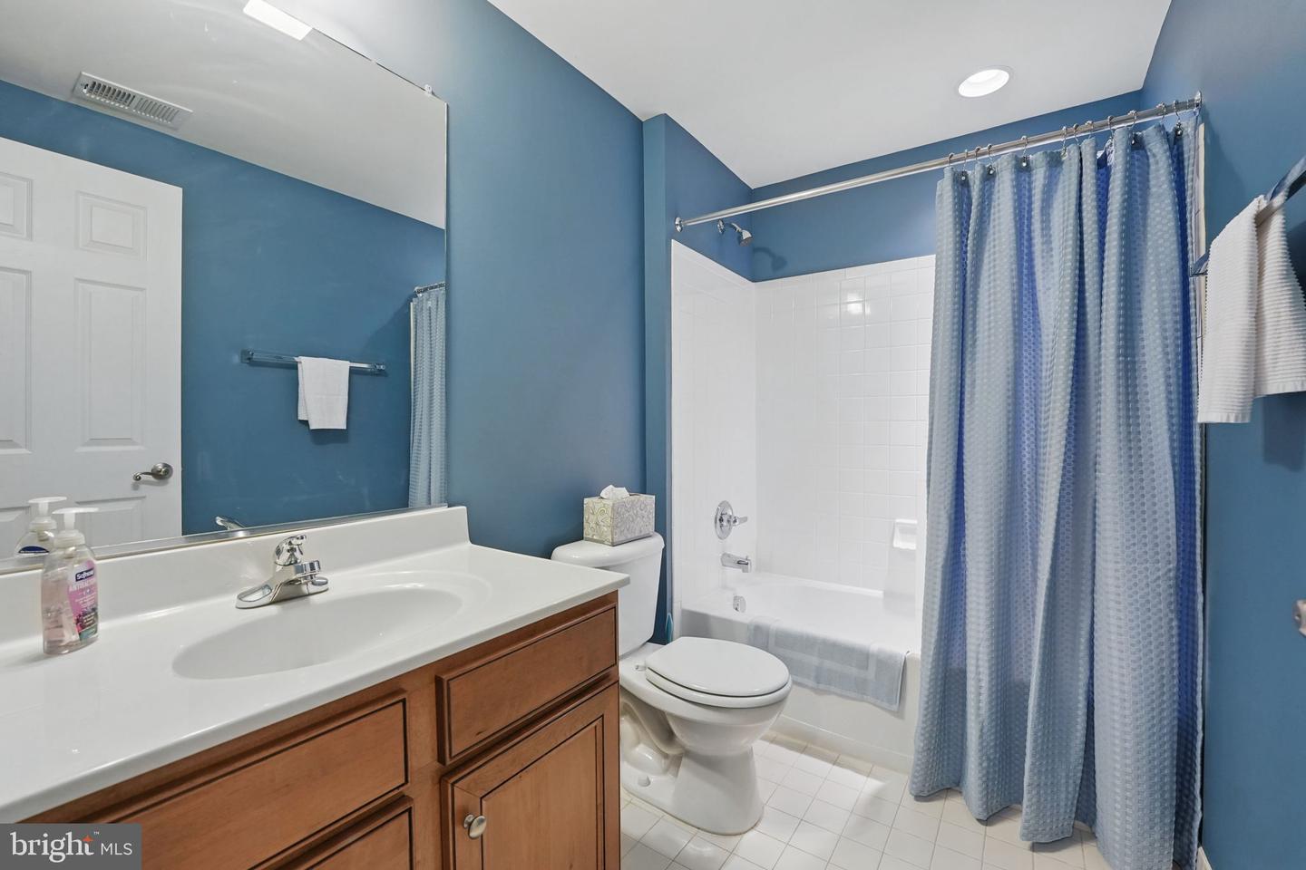 5923 EMBRY SPRING LN, ALEXANDRIA, Virginia 22315, 4 Bedrooms Bedrooms, ,3 BathroomsBathrooms,Residential,For sale,5923 EMBRY SPRING LN,VAFX2240836 MLS # VAFX2240836