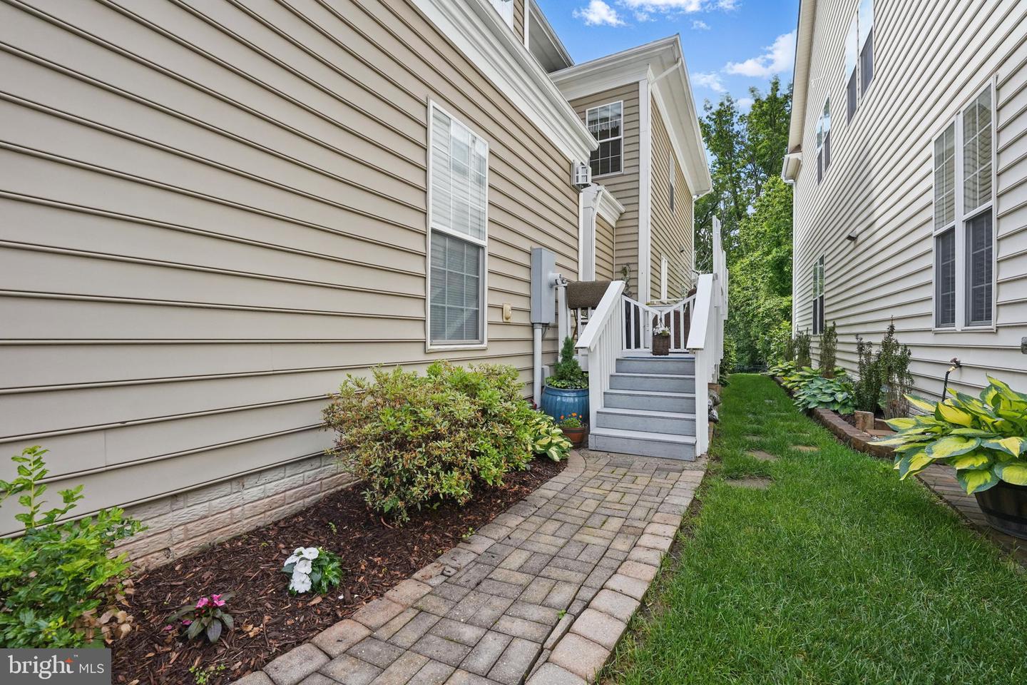 5923 EMBRY SPRING LN, ALEXANDRIA, Virginia 22315, 4 Bedrooms Bedrooms, ,3 BathroomsBathrooms,Residential,For sale,5923 EMBRY SPRING LN,VAFX2240836 MLS # VAFX2240836