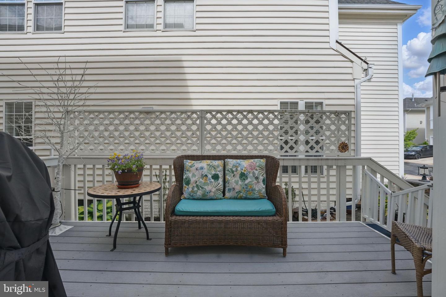 5923 EMBRY SPRING LN, ALEXANDRIA, Virginia 22315, 4 Bedrooms Bedrooms, ,3 BathroomsBathrooms,Residential,For sale,5923 EMBRY SPRING LN,VAFX2240836 MLS # VAFX2240836