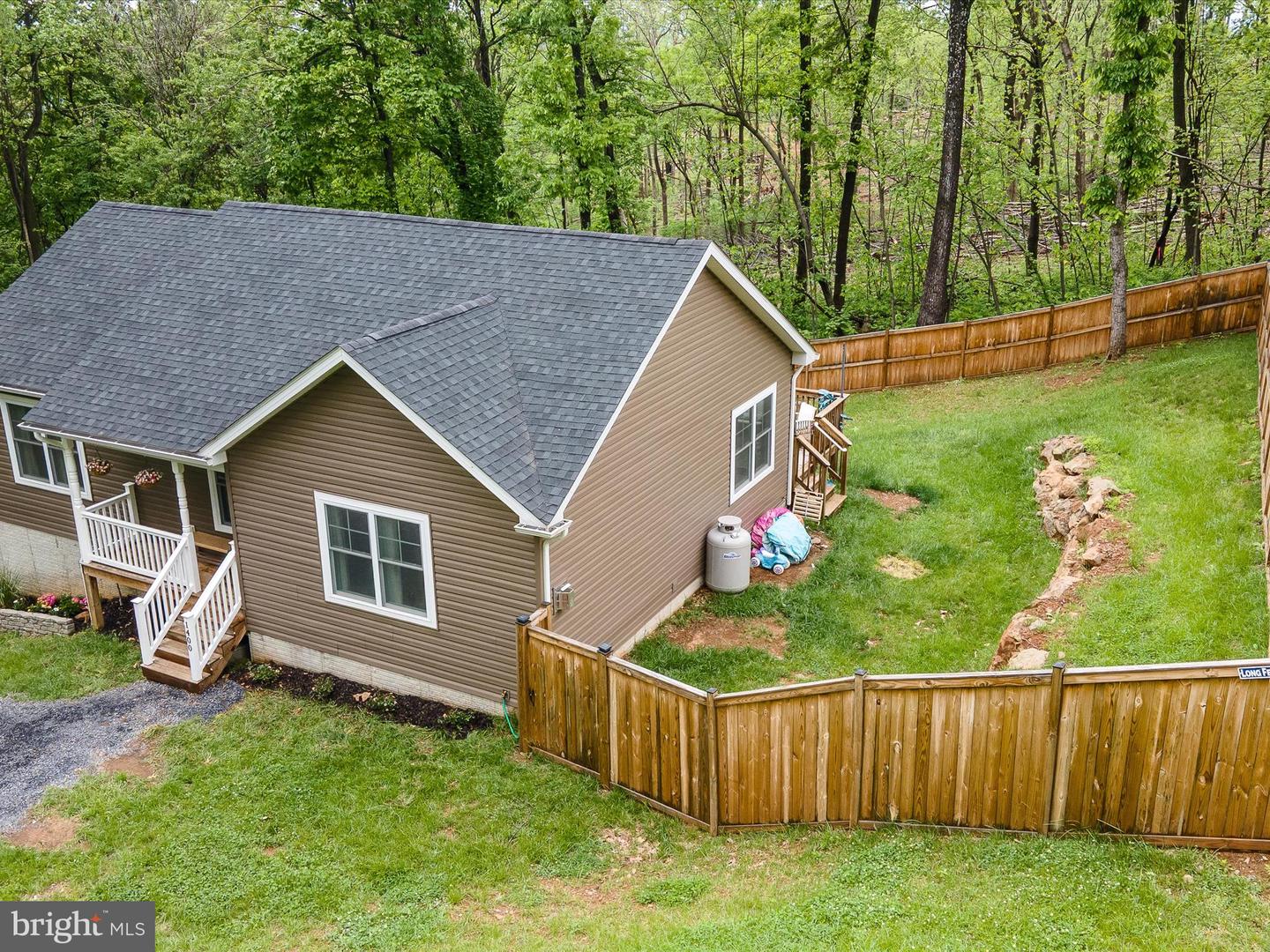 1400 HIGH TOP RD, LINDEN, Virginia 22642, 3 Bedrooms Bedrooms, ,2 BathroomsBathrooms,Residential,For sale,1400 HIGH TOP RD,VAWR2011162 MLS # VAWR2011162