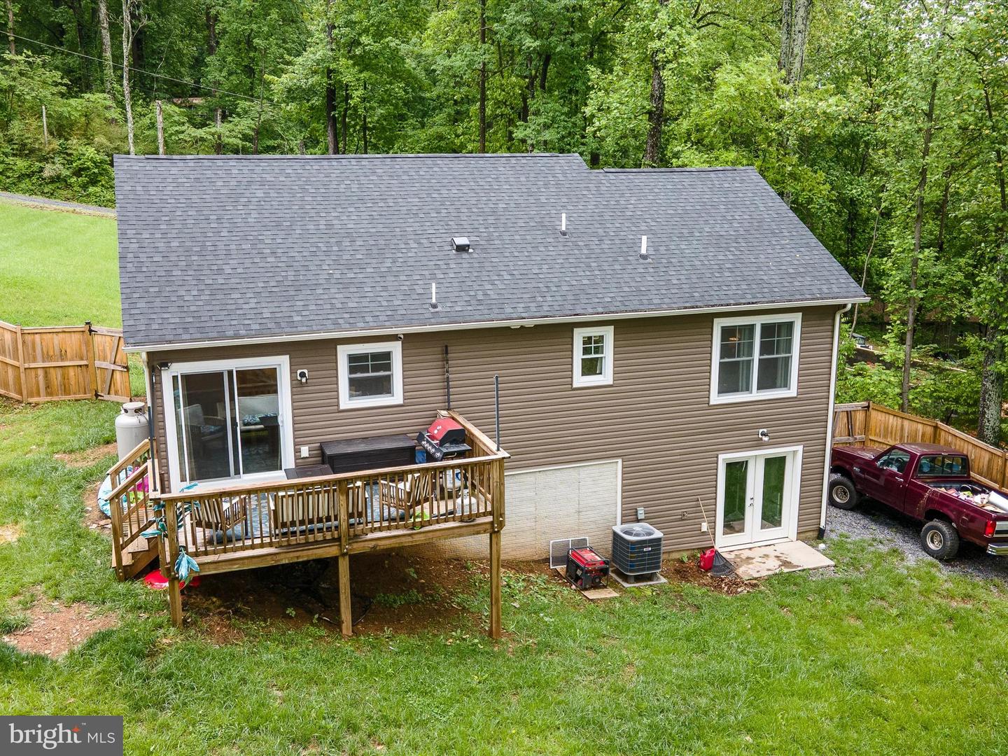 1400 HIGH TOP RD, LINDEN, Virginia 22642, 3 Bedrooms Bedrooms, ,2 BathroomsBathrooms,Residential,For sale,1400 HIGH TOP RD,VAWR2011162 MLS # VAWR2011162
