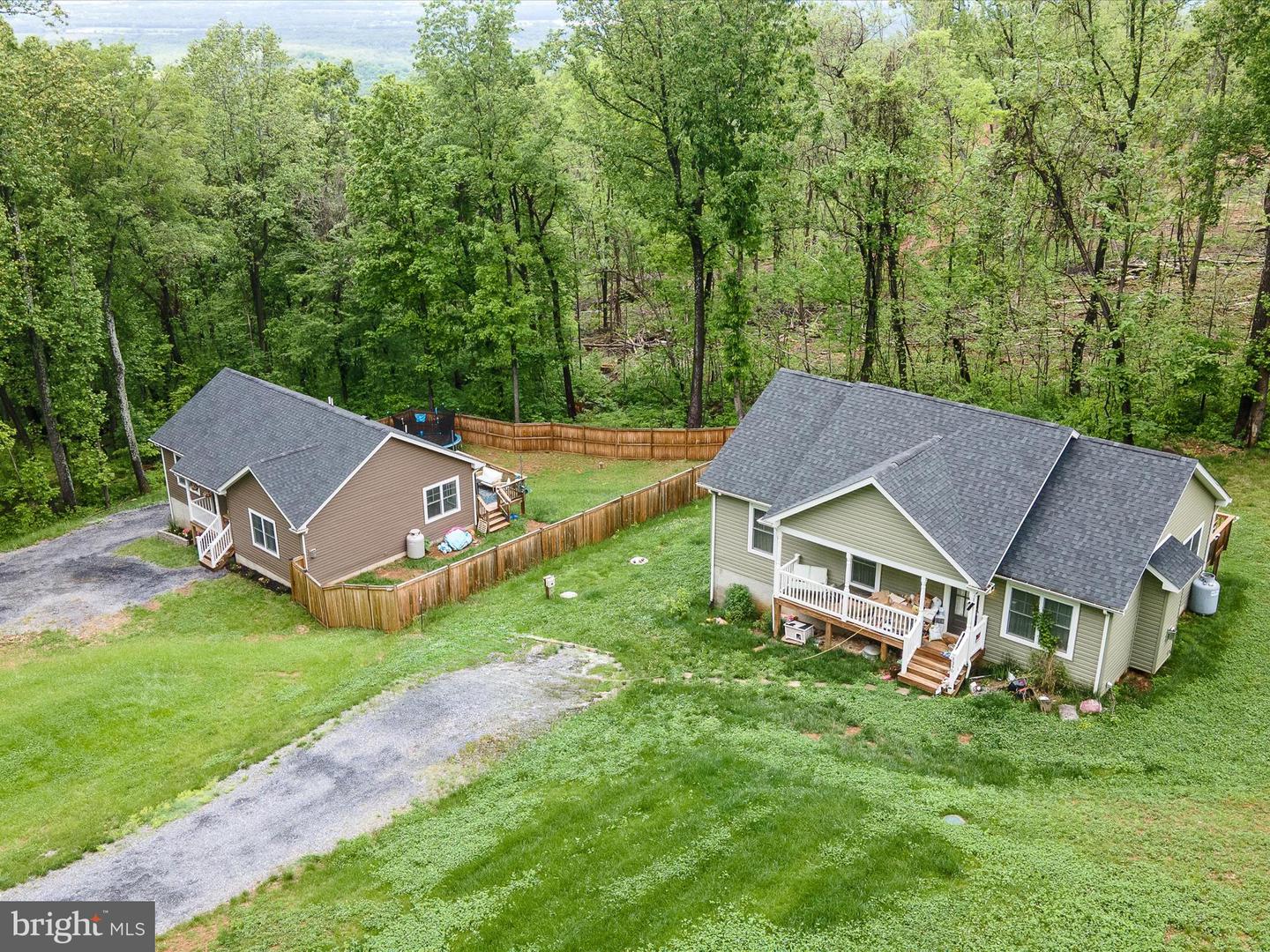 1400 HIGH TOP RD, LINDEN, Virginia 22642, 3 Bedrooms Bedrooms, ,2 BathroomsBathrooms,Residential,For sale,1400 HIGH TOP RD,VAWR2011162 MLS # VAWR2011162
