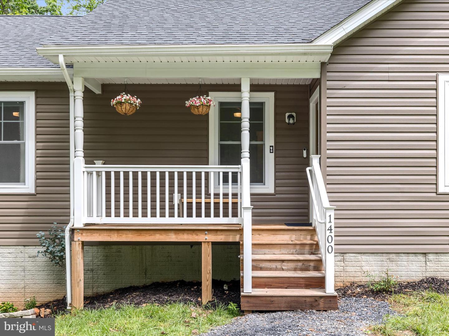 1400 HIGH TOP RD, LINDEN, Virginia 22642, 3 Bedrooms Bedrooms, ,2 BathroomsBathrooms,Residential,For sale,1400 HIGH TOP RD,VAWR2011162 MLS # VAWR2011162
