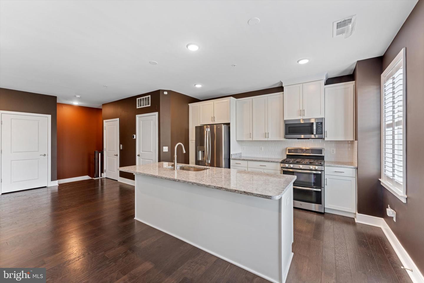 42869 LITTLEHALES TER, ASHBURN, Virginia 20148, 3 Bedrooms Bedrooms, ,2 BathroomsBathrooms,Residential,For sale,42869 LITTLEHALES TER,VALO2096458 MLS # VALO2096458