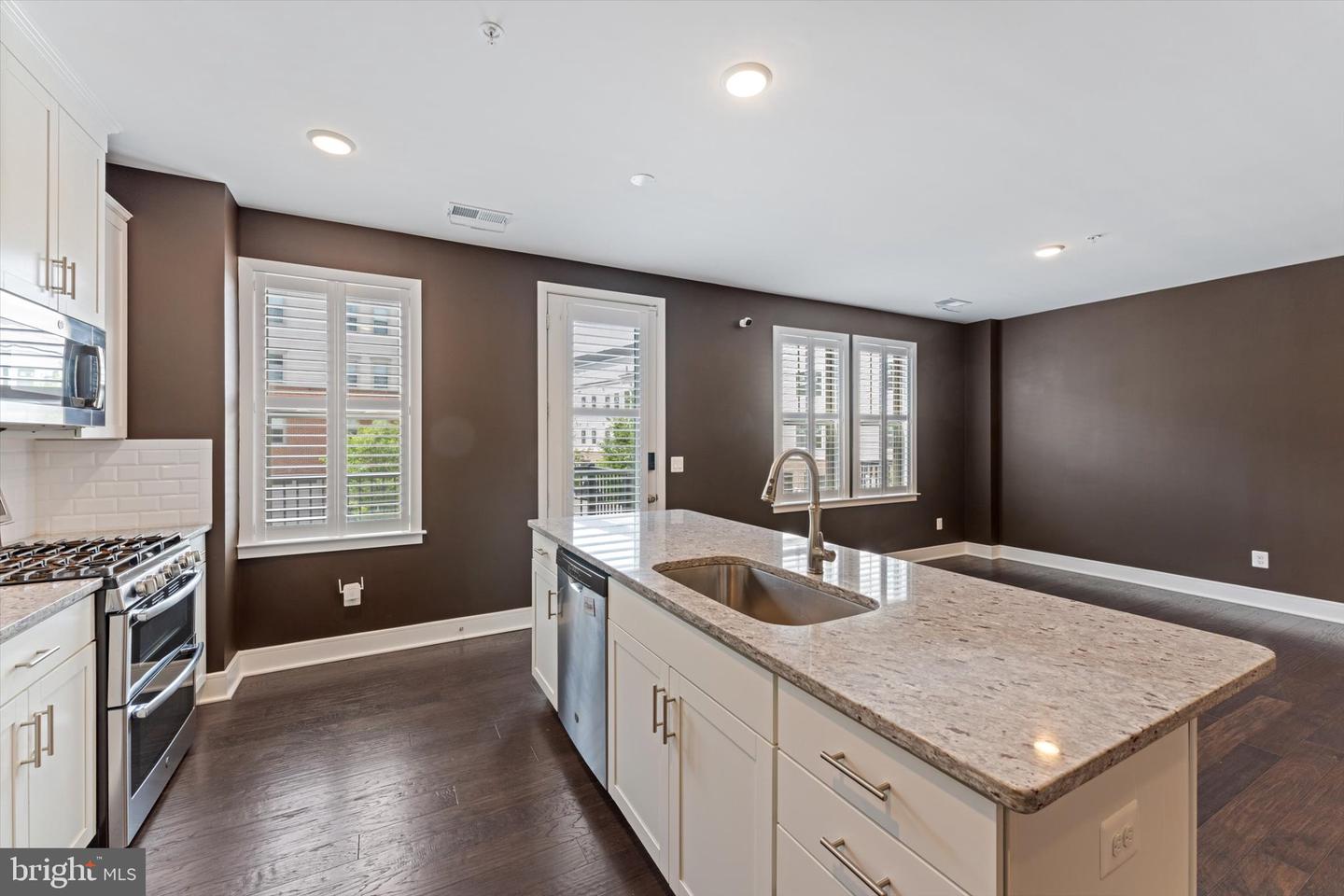 42869 LITTLEHALES TER, ASHBURN, Virginia 20148, 3 Bedrooms Bedrooms, ,2 BathroomsBathrooms,Residential,For sale,42869 LITTLEHALES TER,VALO2096458 MLS # VALO2096458