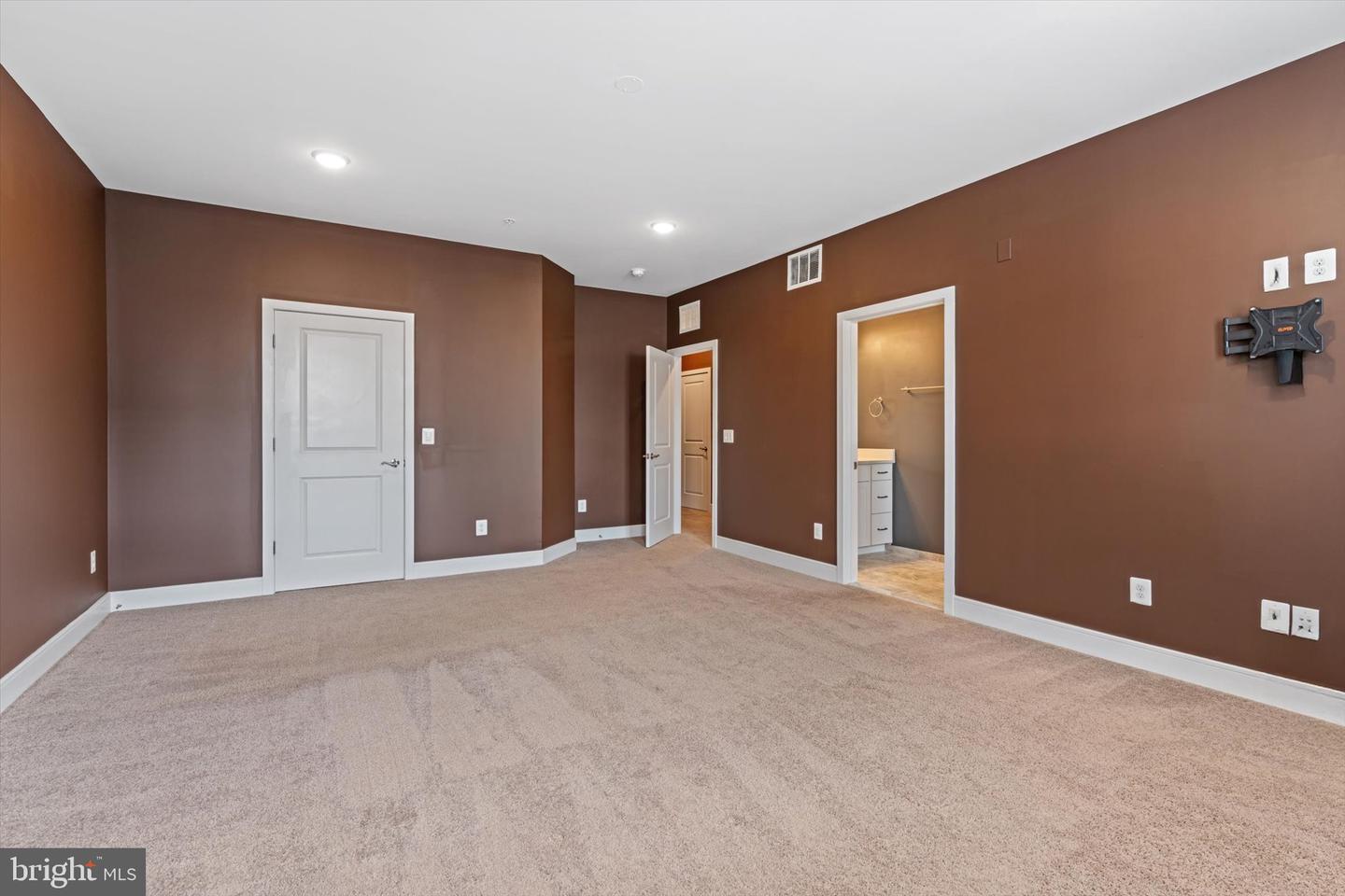 42869 LITTLEHALES TER, ASHBURN, Virginia 20148, 3 Bedrooms Bedrooms, ,2 BathroomsBathrooms,Residential,For sale,42869 LITTLEHALES TER,VALO2096458 MLS # VALO2096458
