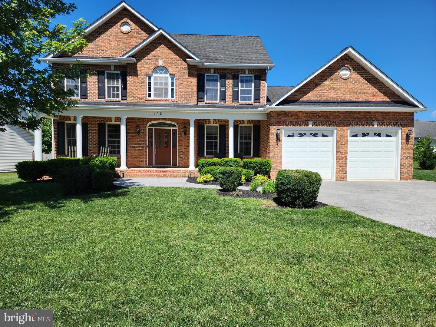102 CAMARUGE CT, STEPHENS CITY, Virginia 22655, 4 Bedrooms Bedrooms, ,4 BathroomsBathrooms,Residential,For sale,102 CAMARUGE CT,VAFV2034134 MLS # VAFV2034134