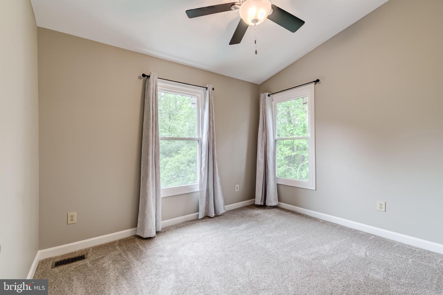 12202 DERRIFORD CT, WOODBRIDGE, Virginia 22192, 3 Bedrooms Bedrooms, ,2 BathroomsBathrooms,Residential,For sale,12202 DERRIFORD CT,VAPW2094678 MLS # VAPW2094678