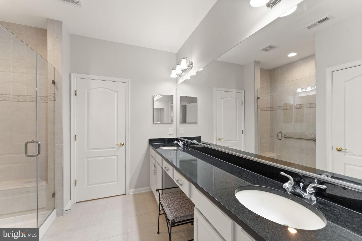 44360 OAKMONT MANOR SQ, ASHBURN, Virginia 20147, 2 Bedrooms Bedrooms, ,2 BathroomsBathrooms,Residential,For sale,44360 OAKMONT MANOR SQ,VALO2096650 MLS # VALO2096650