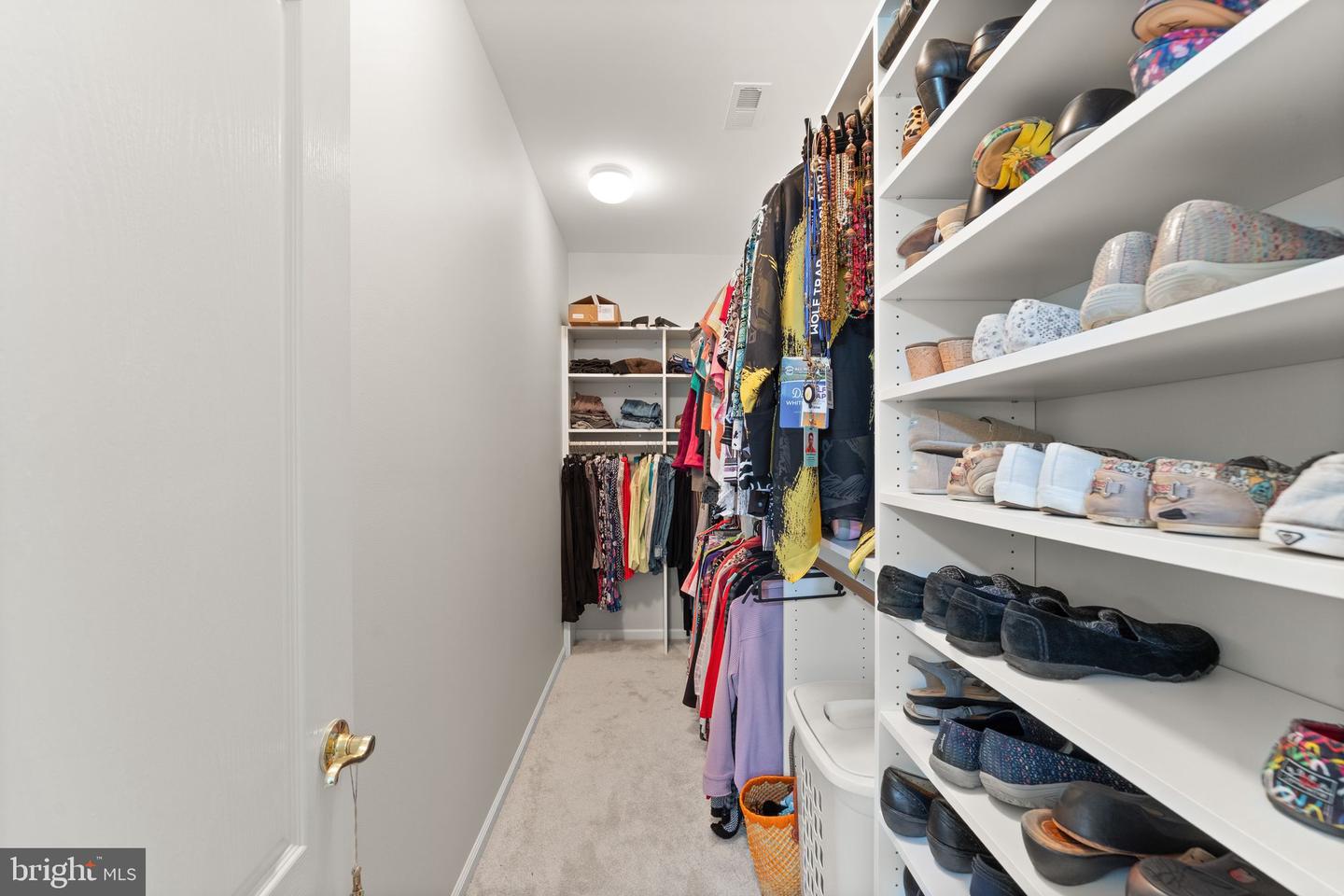 44360 OAKMONT MANOR SQ, ASHBURN, Virginia 20147, 2 Bedrooms Bedrooms, ,2 BathroomsBathrooms,Residential,For sale,44360 OAKMONT MANOR SQ,VALO2096650 MLS # VALO2096650
