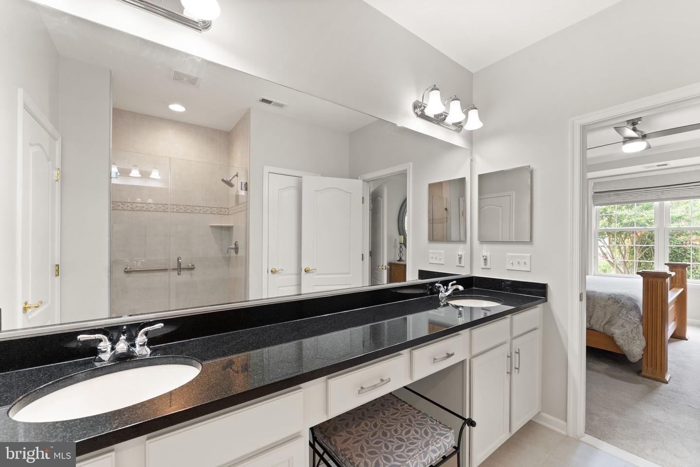 44360 OAKMONT MANOR SQ, ASHBURN, Virginia 20147, 2 Bedrooms Bedrooms, ,2 BathroomsBathrooms,Residential,For sale,44360 OAKMONT MANOR SQ,VALO2096650 MLS # VALO2096650
