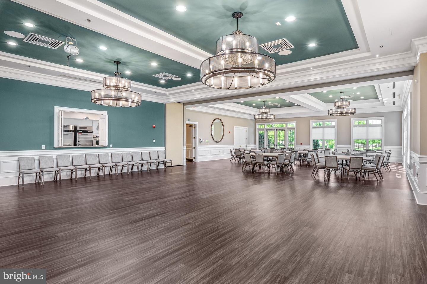 44360 OAKMONT MANOR SQ, ASHBURN, Virginia 20147, 2 Bedrooms Bedrooms, ,2 BathroomsBathrooms,Residential,For sale,44360 OAKMONT MANOR SQ,VALO2096650 MLS # VALO2096650