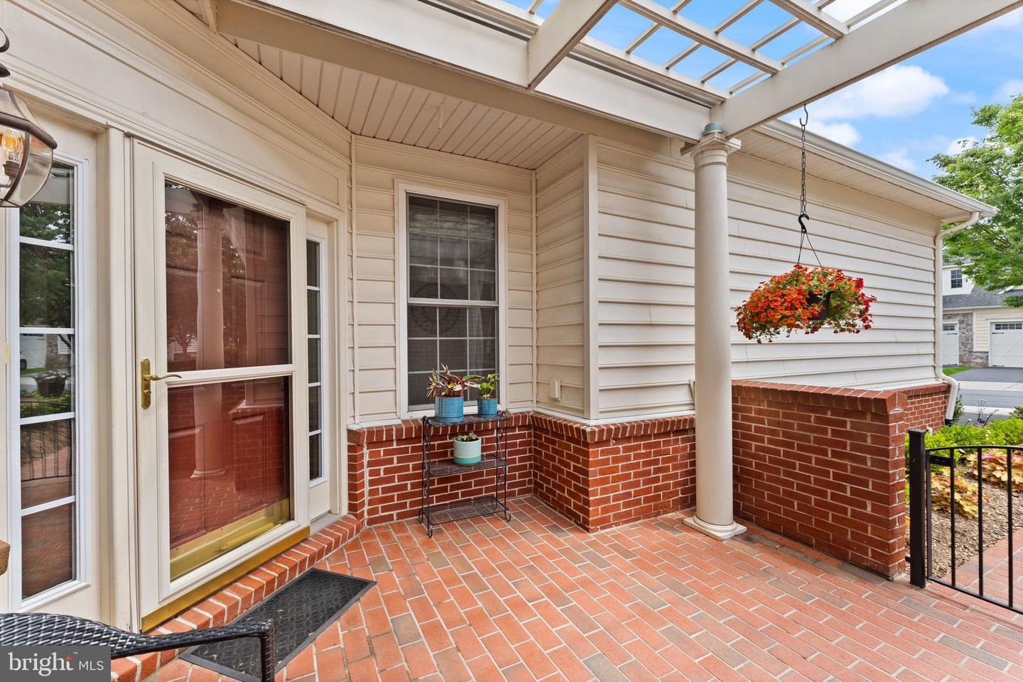 44360 OAKMONT MANOR SQ, ASHBURN, Virginia 20147, 2 Bedrooms Bedrooms, ,2 BathroomsBathrooms,Residential,For sale,44360 OAKMONT MANOR SQ,VALO2096650 MLS # VALO2096650