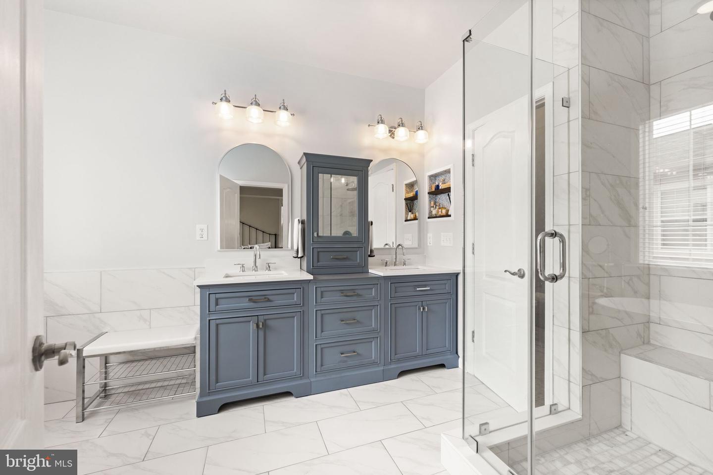 19436 COPPERMINE SQ, LEESBURG, Virginia 20176, 5 Bedrooms Bedrooms, ,4 BathroomsBathrooms,Residential,For sale,19436 COPPERMINE SQ,VALO2096680 MLS # VALO2096680