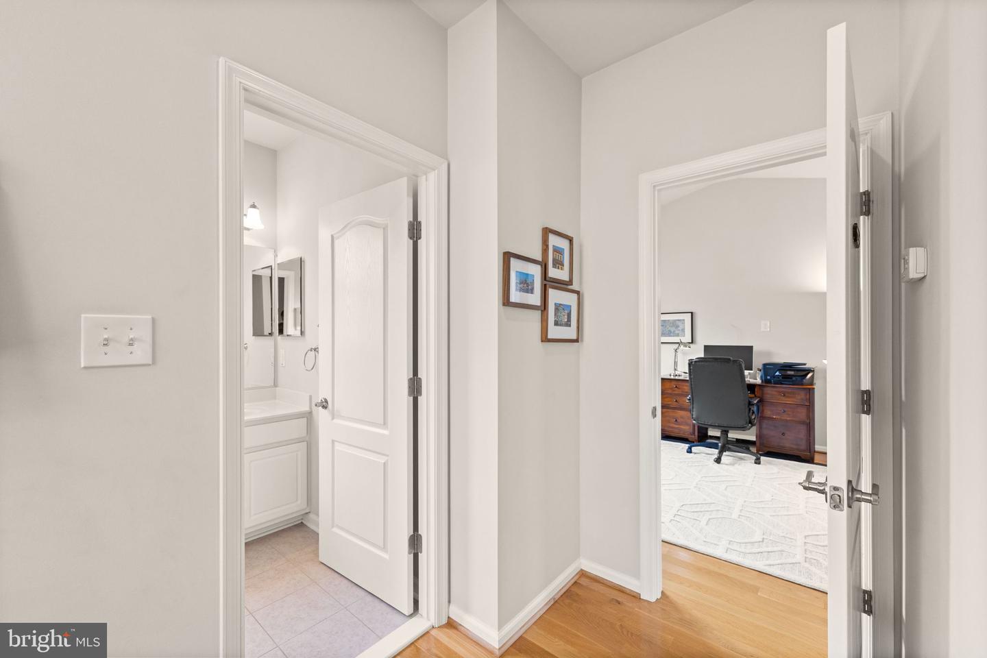 19436 COPPERMINE SQ, LEESBURG, Virginia 20176, 5 Bedrooms Bedrooms, ,4 BathroomsBathrooms,Residential,For sale,19436 COPPERMINE SQ,VALO2096680 MLS # VALO2096680