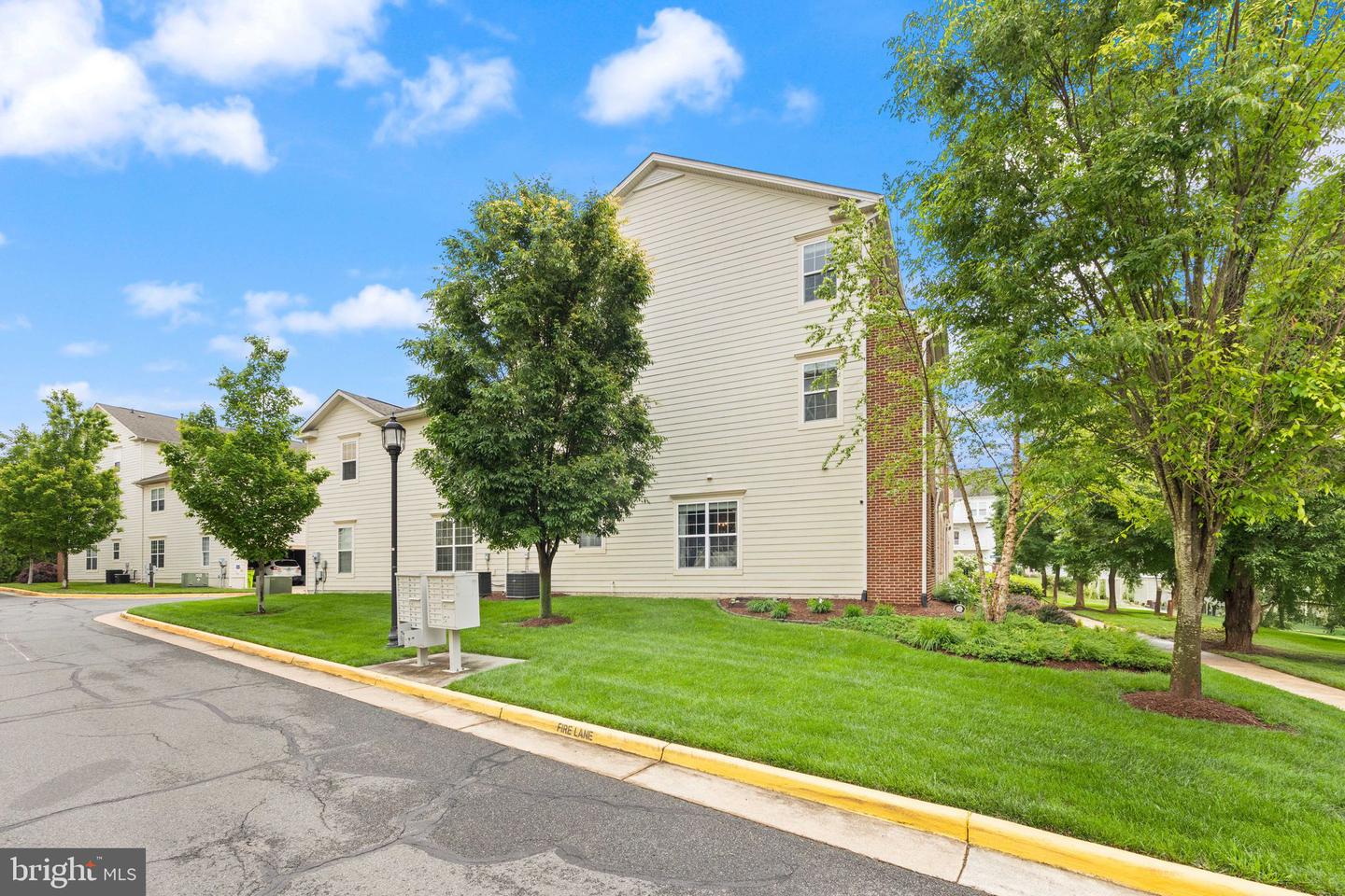 19436 COPPERMINE SQ, LEESBURG, Virginia 20176, 5 Bedrooms Bedrooms, ,4 BathroomsBathrooms,Residential,For sale,19436 COPPERMINE SQ,VALO2096680 MLS # VALO2096680
