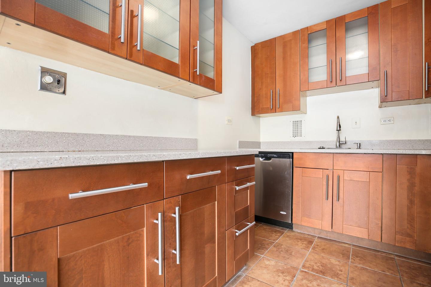 401 N ARMISTEAD ST #309, ALEXANDRIA, Virginia 22312, 1 Bedroom Bedrooms, ,1 BathroomBathrooms,Residential,For sale,401 N ARMISTEAD ST #309,VAAX2045464 MLS # VAAX2045464