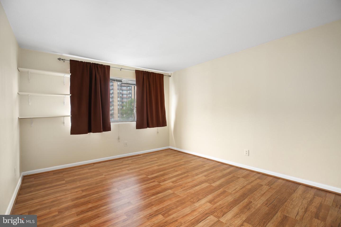 401 N ARMISTEAD ST #309, ALEXANDRIA, Virginia 22312, 1 Bedroom Bedrooms, ,1 BathroomBathrooms,Residential,For sale,401 N ARMISTEAD ST #309,VAAX2045464 MLS # VAAX2045464