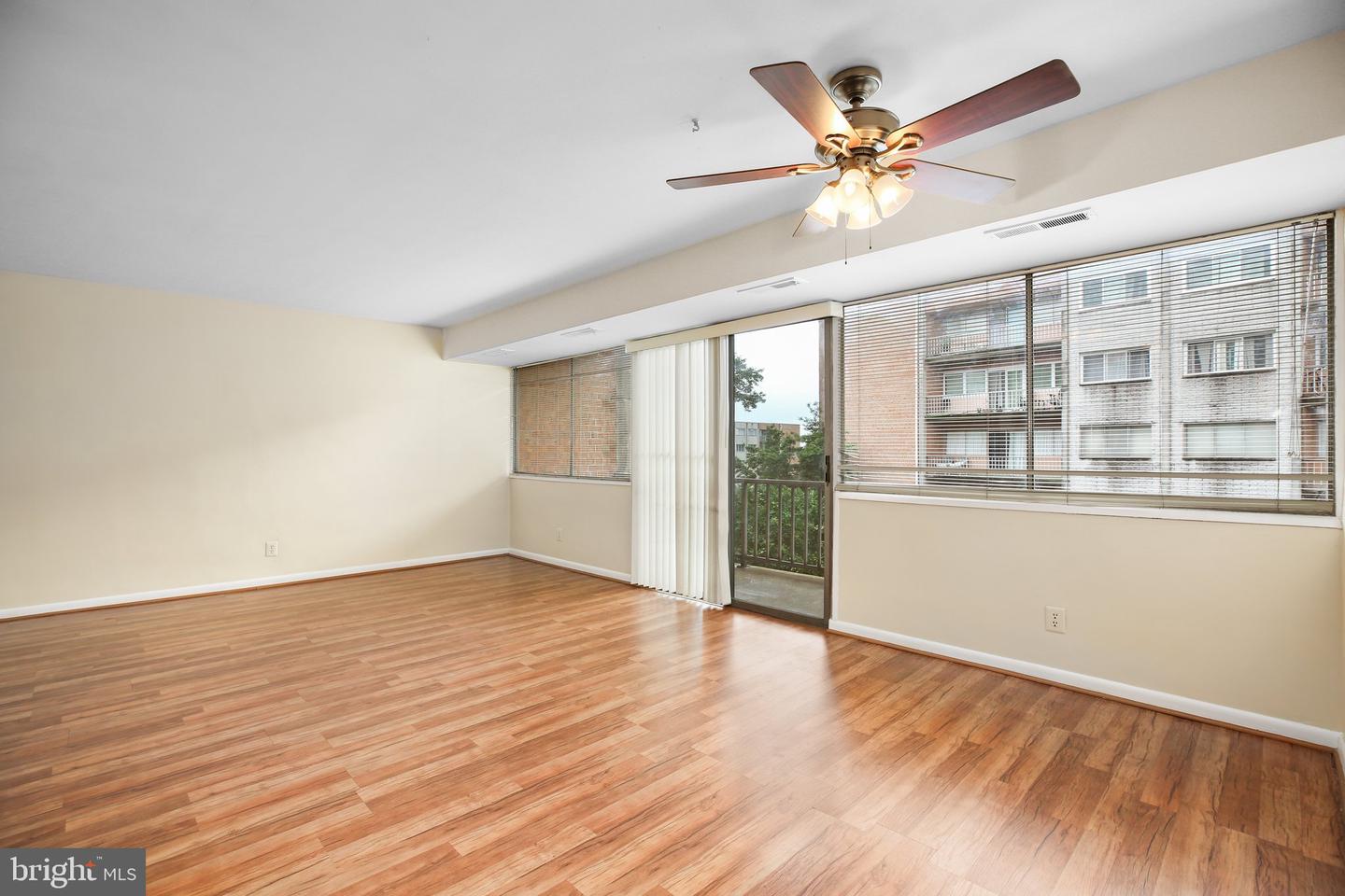 401 N ARMISTEAD ST #309, ALEXANDRIA, Virginia 22312, 1 Bedroom Bedrooms, ,1 BathroomBathrooms,Residential,For sale,401 N ARMISTEAD ST #309,VAAX2045464 MLS # VAAX2045464