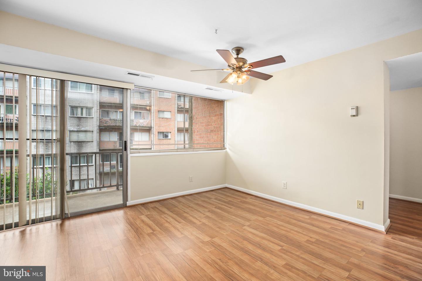 401 N ARMISTEAD ST #309, ALEXANDRIA, Virginia 22312, 1 Bedroom Bedrooms, ,1 BathroomBathrooms,Residential,For sale,401 N ARMISTEAD ST #309,VAAX2045464 MLS # VAAX2045464