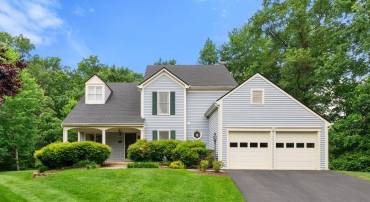 5212 BRAYWOOD DR, CENTREVILLE, Virginia 20120, 4 Bedrooms Bedrooms, ,2 BathroomsBathrooms,Residential,For sale,5212 BRAYWOOD DR,VAFX2241130 MLS # VAFX2241130