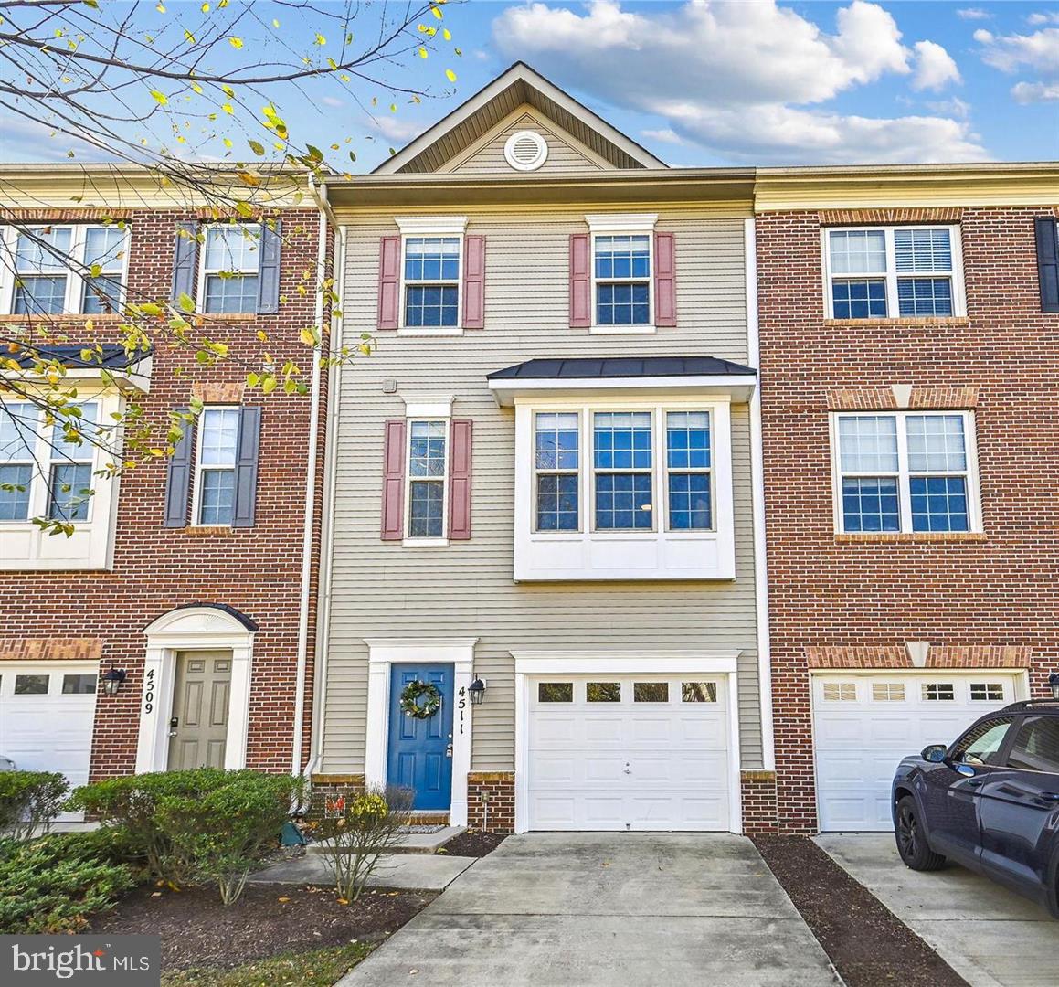4511 POTOMAC HIGHLANDS CIR, TRIANGLE, Virginia 22172, 3 Bedrooms Bedrooms, ,2 BathroomsBathrooms,Residential,For sale,4511 POTOMAC HIGHLANDS CIR,VAPW2094774 MLS # VAPW2094774