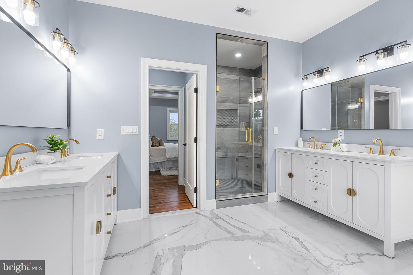 5811 ARNET ST, FALLS CHURCH, Virginia 22041, 6 Bedrooms Bedrooms, ,5 BathroomsBathrooms,Residential,For sale,5811 ARNET ST,VAFX2241162 MLS # VAFX2241162