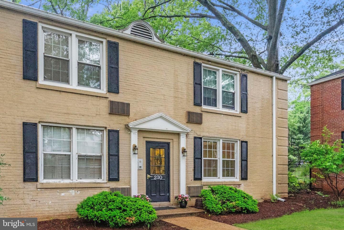 230 N THOMAS ST #230-3, ARLINGTON, Virginia 22203, 1 Bedroom Bedrooms, ,1 BathroomBathrooms,Residential,For sale,230 N THOMAS ST #230-3,VAAR2057544 MLS # VAAR2057544