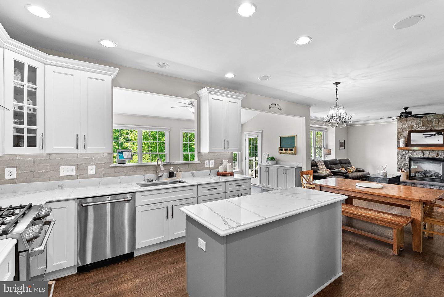 20131 MUIRFIELD VILLAGE CT, ASHBURN, Virginia 20147, 4 Bedrooms Bedrooms, ,3 BathroomsBathrooms,Residential,For sale,20131 MUIRFIELD VILLAGE CT,VALO2096604 MLS # VALO2096604