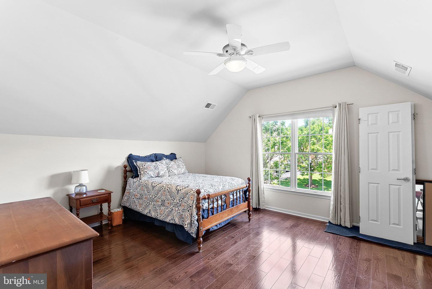 20131 MUIRFIELD VILLAGE CT, ASHBURN, Virginia 20147, 4 Bedrooms Bedrooms, ,3 BathroomsBathrooms,Residential,For sale,20131 MUIRFIELD VILLAGE CT,VALO2096604 MLS # VALO2096604