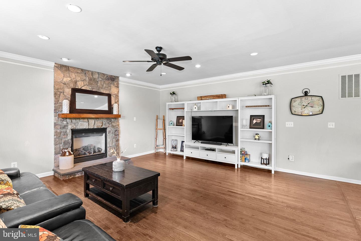 20131 MUIRFIELD VILLAGE CT, ASHBURN, Virginia 20147, 4 Bedrooms Bedrooms, ,3 BathroomsBathrooms,Residential,For sale,20131 MUIRFIELD VILLAGE CT,VALO2096604 MLS # VALO2096604
