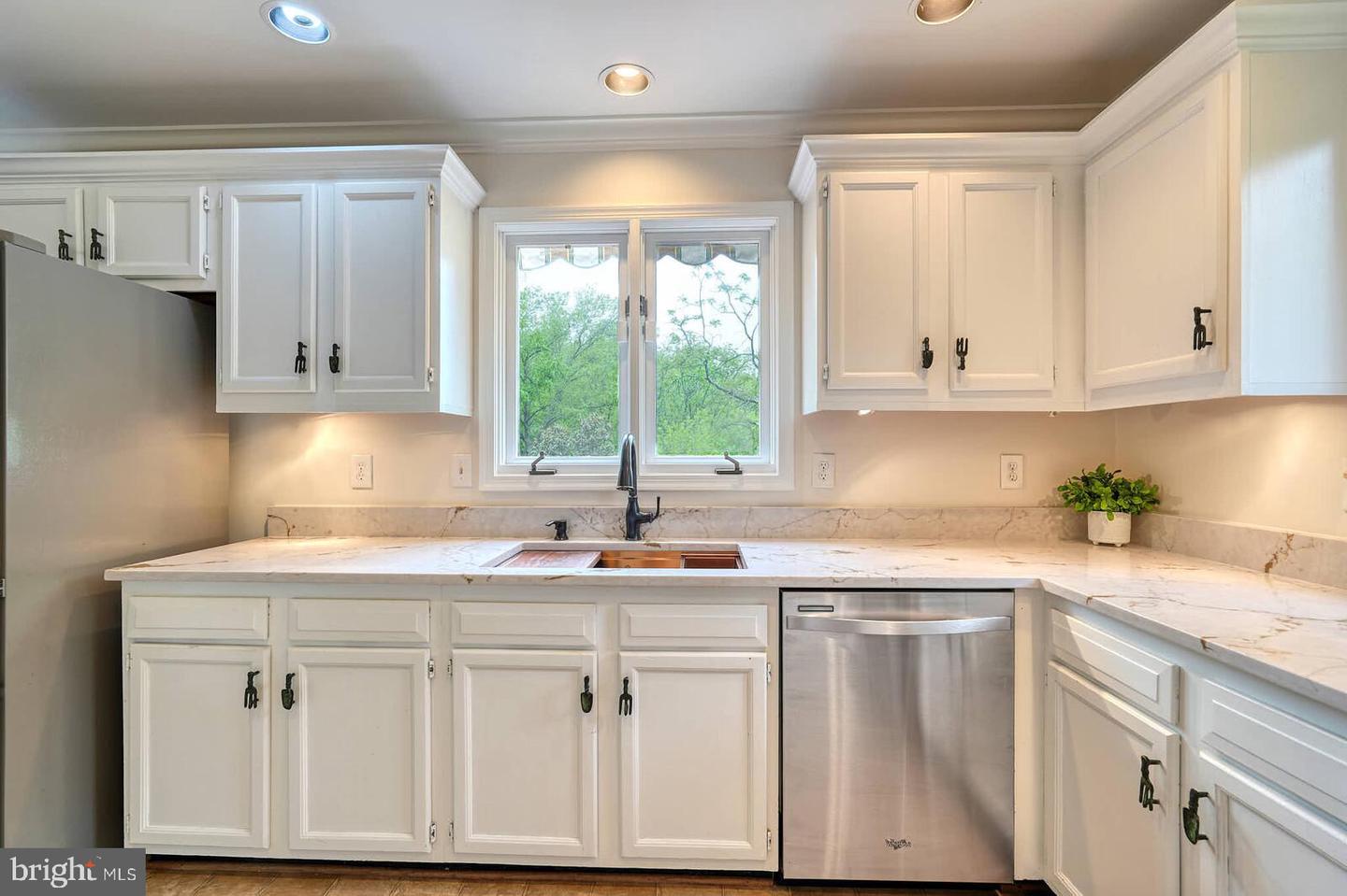 8579 MAIDSTONE RD, DELAPLANE, Virginia 20144, 3 Bedrooms Bedrooms, ,1 BathroomBathrooms,Residential,For sale,8579 MAIDSTONE RD,VAFQ2016654 MLS # VAFQ2016654